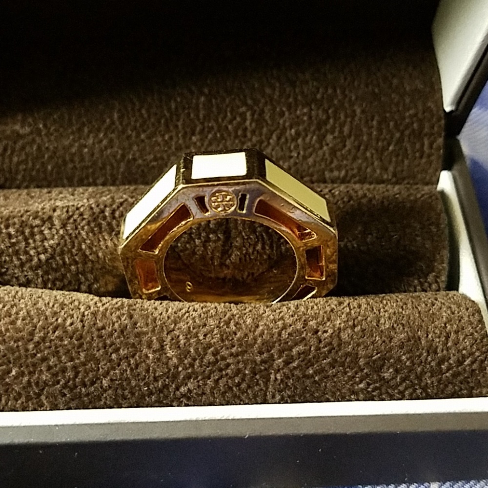 Tory Burch Ring - Picture 5 of 5